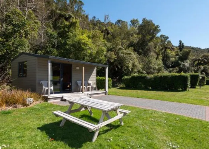 Blue 10 4* Rotorua